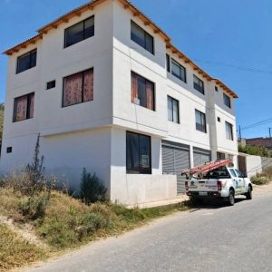 Vendo casa en Calderon - Santa Anita